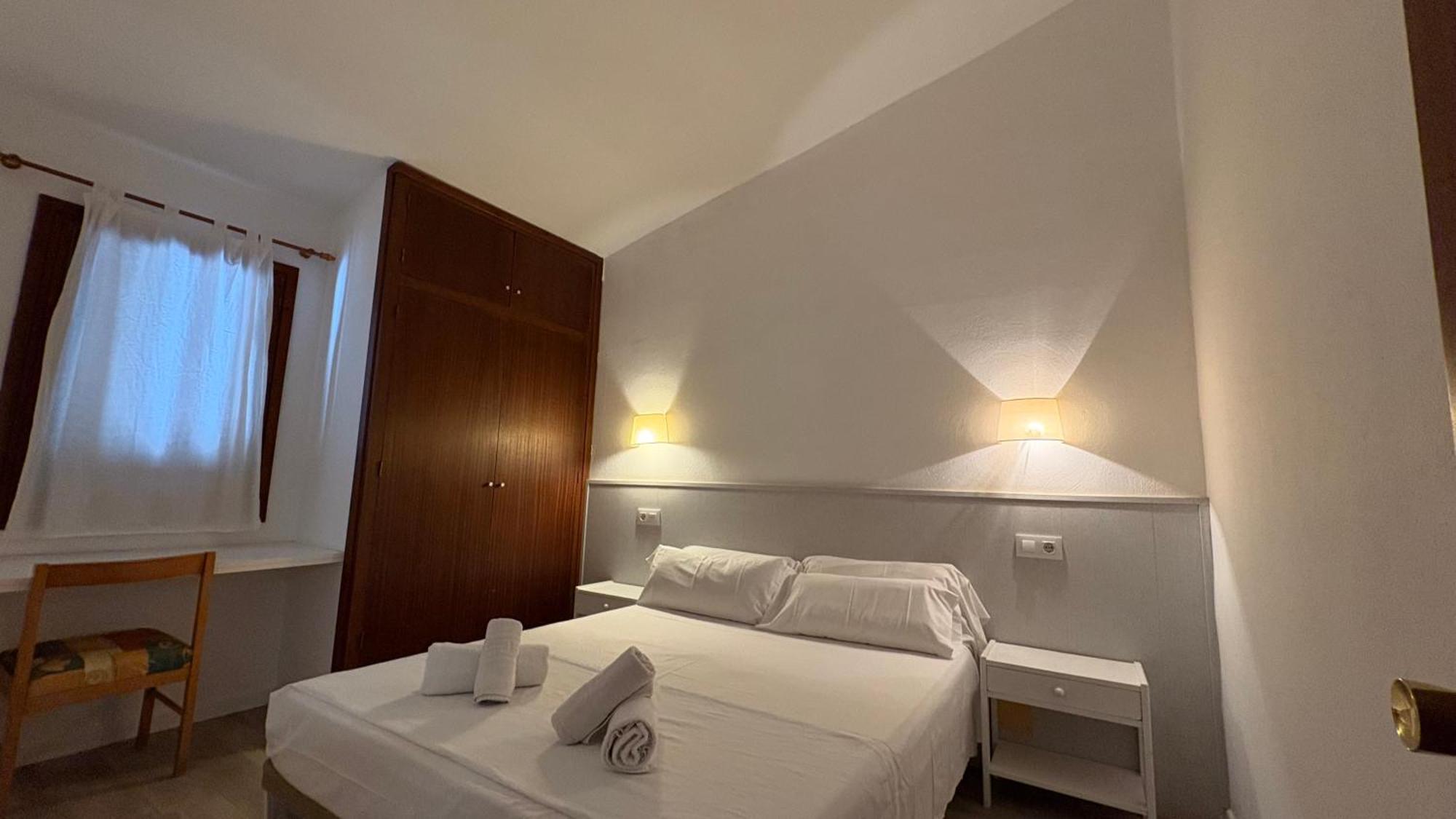 Villas Las Alondras Cala'n Forcat Luaran gambar
